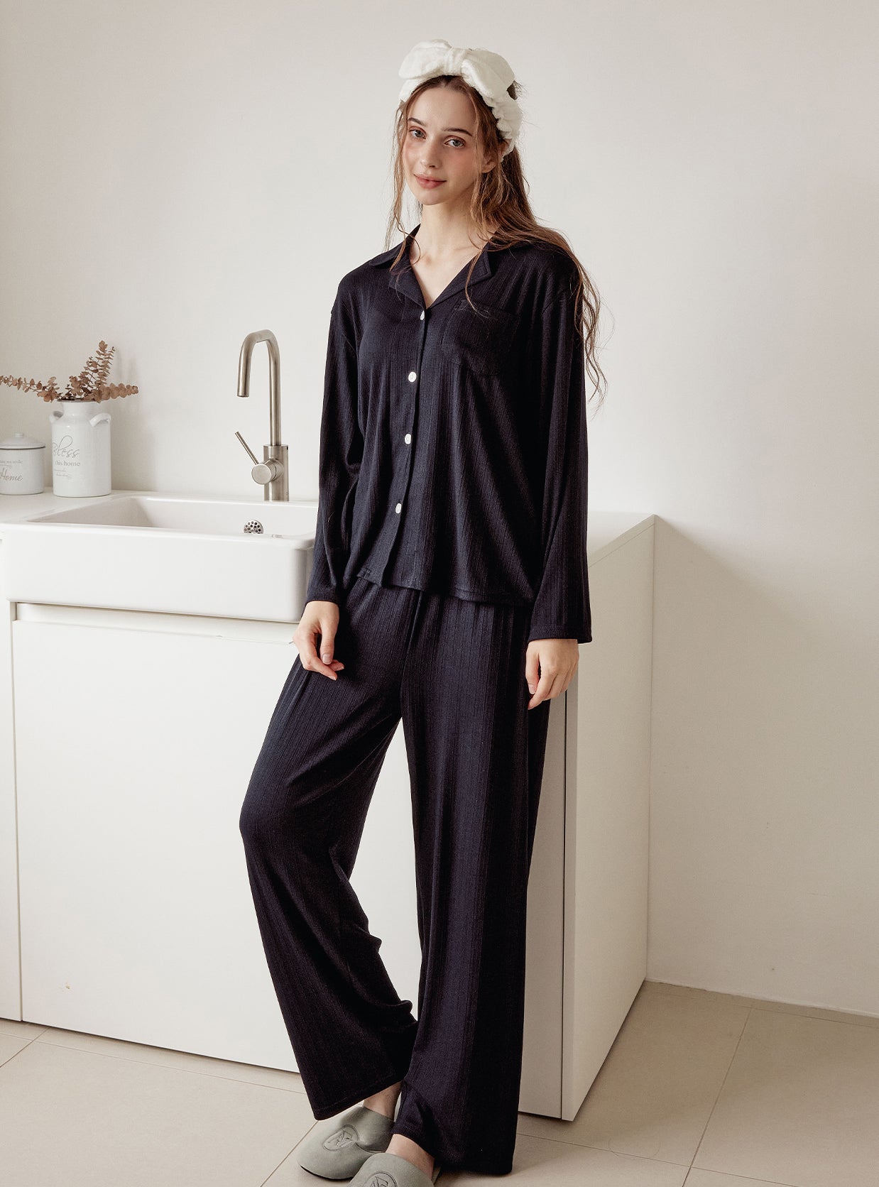Amanda Span Long - Sleeve Notched Collar Pajama Set (2 Colors) - premium Korean sleepwear by LUNALUZ