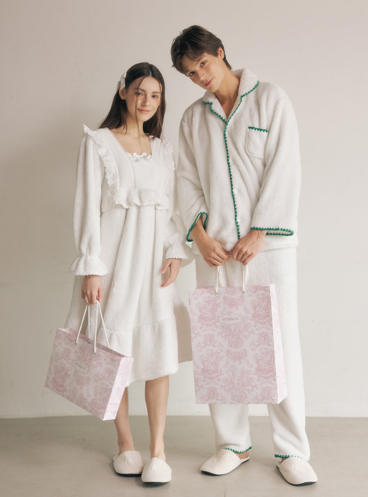 LUNALUZ Toile de Jouy Gift Bag - premium Korean sleepwear by LUNALUZ