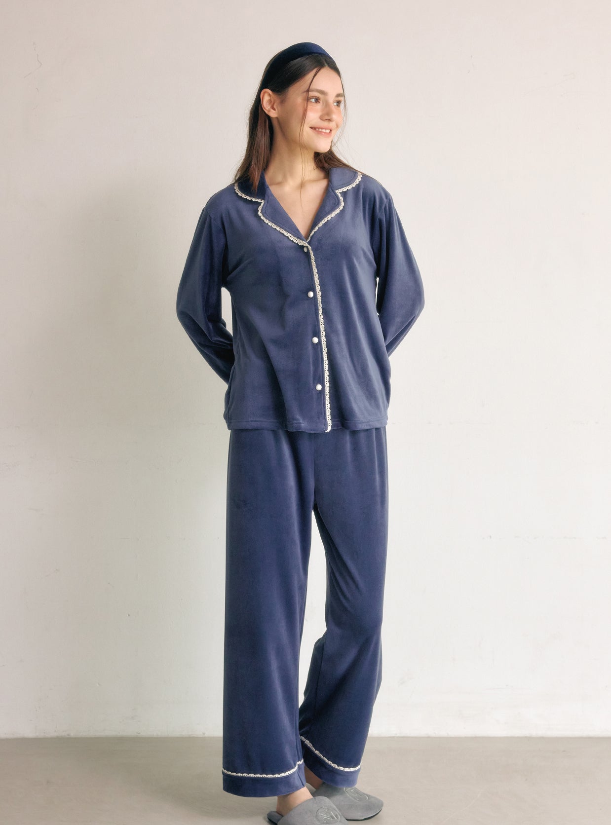 Ronique Minky Span Long - Sleeve Notched Collar Pajama Set (2 Colors) - premium Korean sleepwear by LUNALUZ