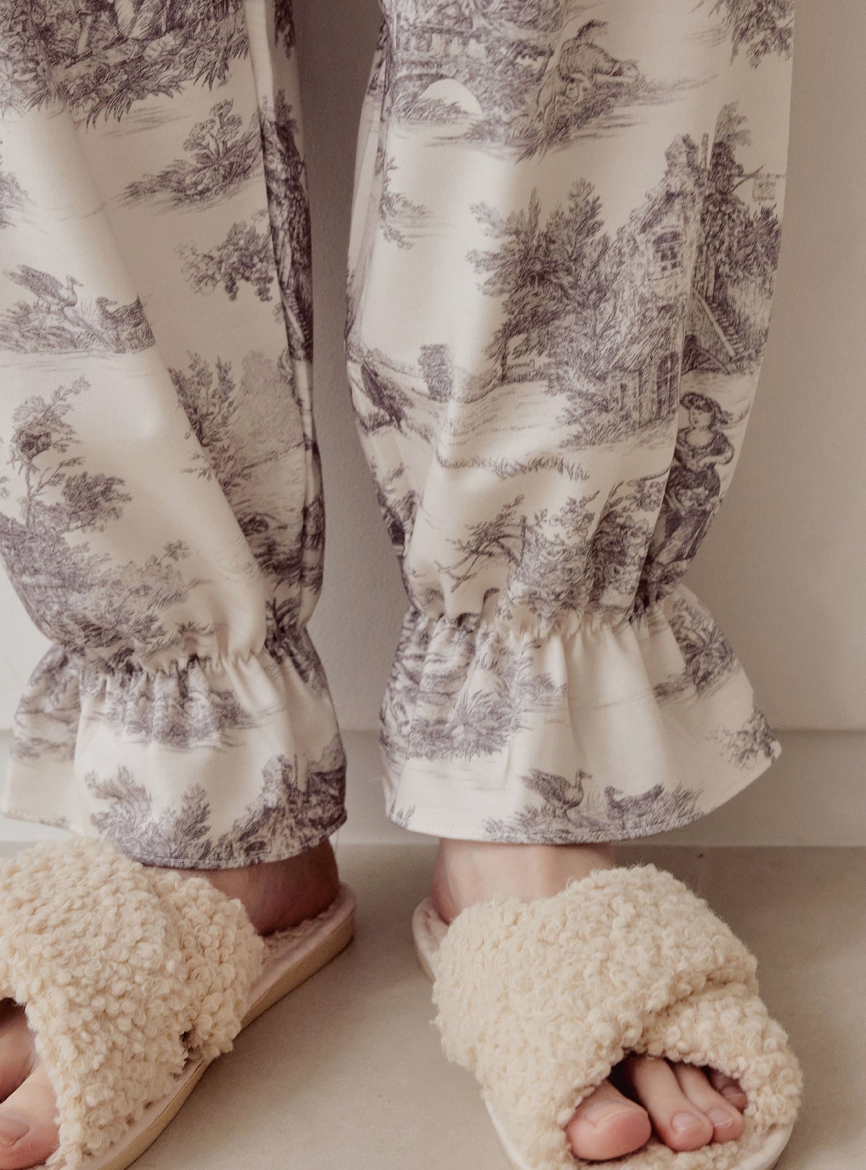 Verona Stretch Round - Neck Pajama Set – Cream Toile - premium Korean sleepwear by LUNALUZ